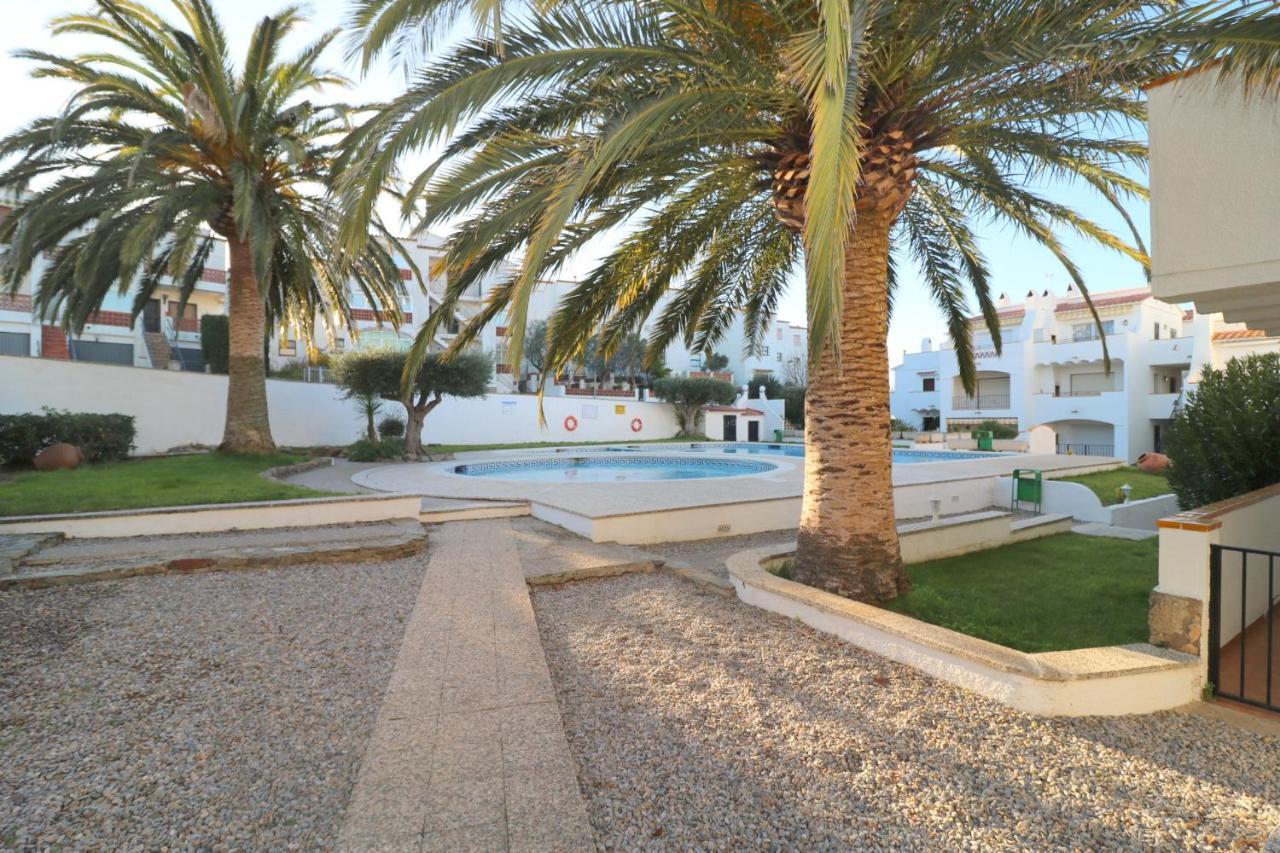 Jardins III B 2 - Piso Con Vista Al Mar Y Piscina Apartment Roses Ngoại thất bức ảnh